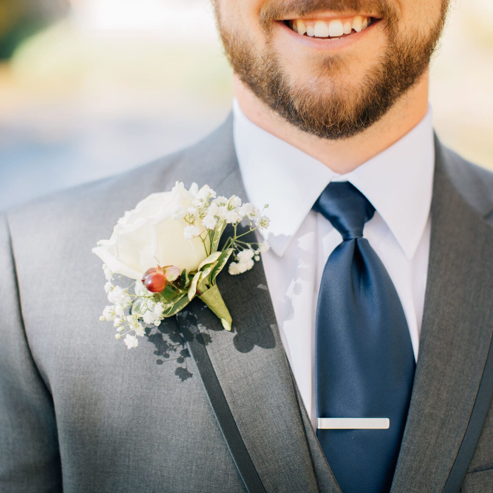 Laura Artz Wedding photos by Lynsey Prosser Photography