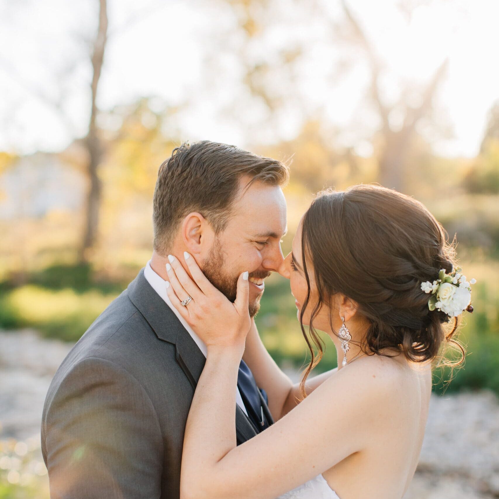 Laura Artz Wedding photos by Lynsey Prosser Photography